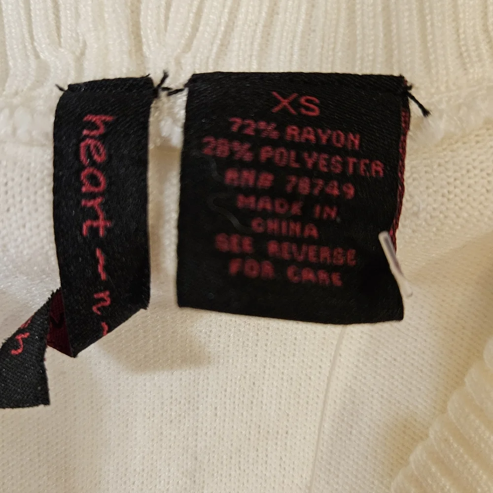 Black and Ivory Short Sleeved Vneck Sweater, XS, NWT